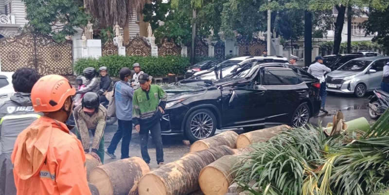 Pemprov DKI Sampaikan Belasungkawa ke Pengendara Lexus