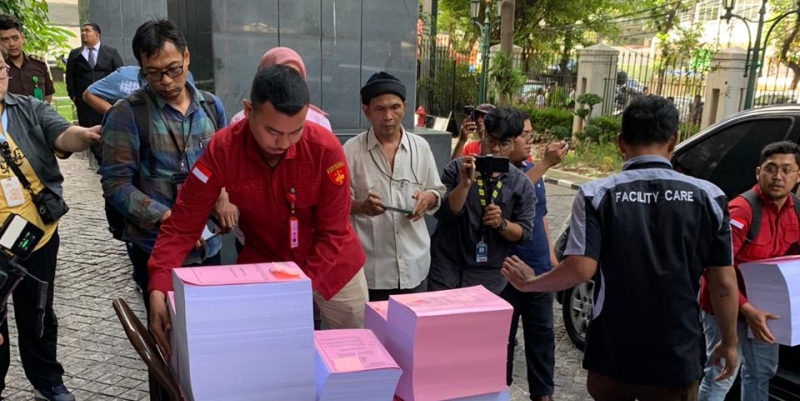 Berkas Sembilan Tersangka Korupsi Tata Kelola Minyak Dilimpahkan ke PN Jakpus