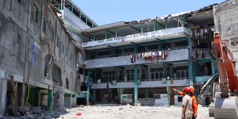 Pembersihan Puing Ponpes Al Khoziny Rampung, Total Meninggal 63 Santri