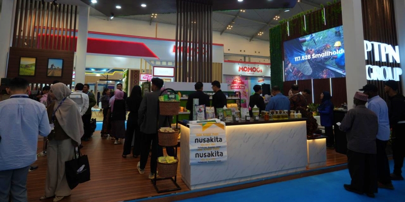 Produk Sawit dan Komoditas Perkebunan PTPN IV PalmCo Sita Perhatian TEI 2025