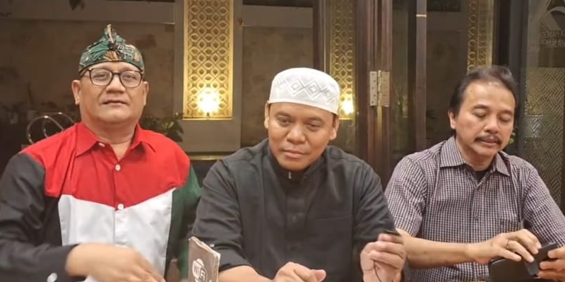 Acara Roy Suryo Dkk di Malang Dibubarkan Massa
