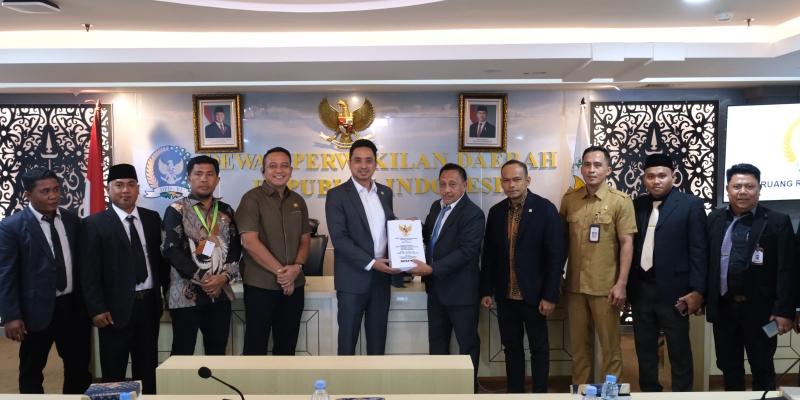 Senator Andhika Mayrizal Terima Audiensi Forum DOB Tompotika