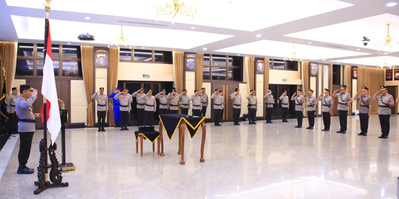 Kapolri Pimpin Sertijab Sejumlah Kapolda dan Pejabat Mabes