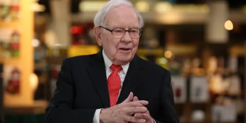 Filosofi Investasi Warren Buffett: Sederhana Mengalahkan Cerdas