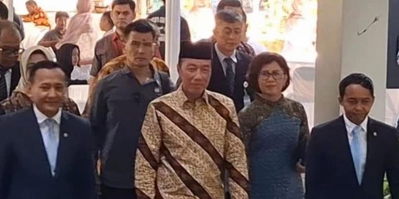 Publik Gagal Ditipu Jokowi Lewat Dies Natalis UGM