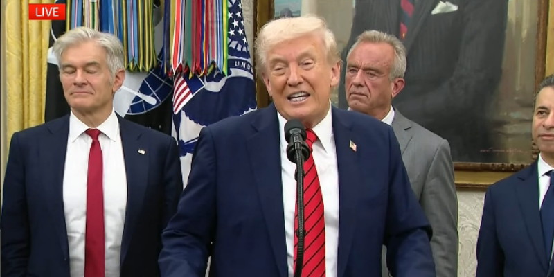 Hadiah Nobel 2025 Lebih Tepat untuk Trump, Bukan Aktivis Venezuela