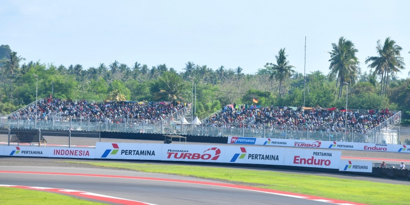 Pengunjung Pertamina Grand Prix of Indonesia 2025 Tembus Rekor Terbanyak
