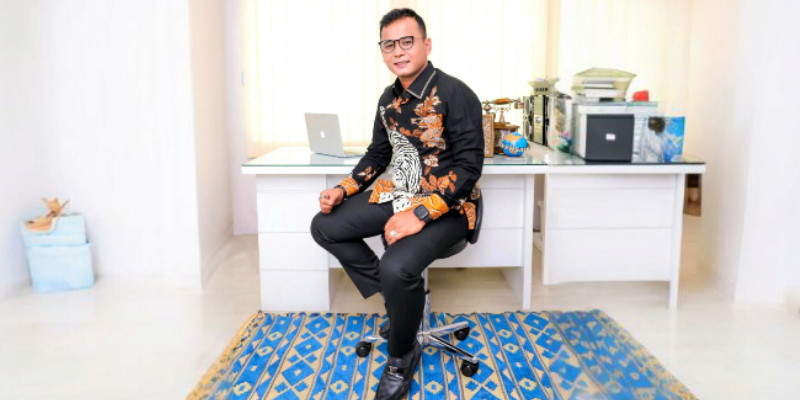 Rudianto Manurung, Dari Tanah Melayu Menuju Panggung Dunia