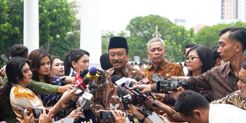 Mensos Gus Ipul Siap Pakai Mobil Dinas Maung