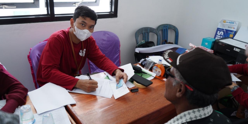 Kemensos Operasi Katarak Gratis Ratusan Warga di Donggala