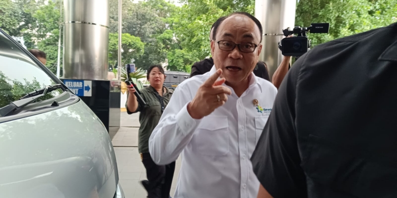 Budi Arie Setiadi Dituduh Bohong soal Ijazah Asli Jokowi