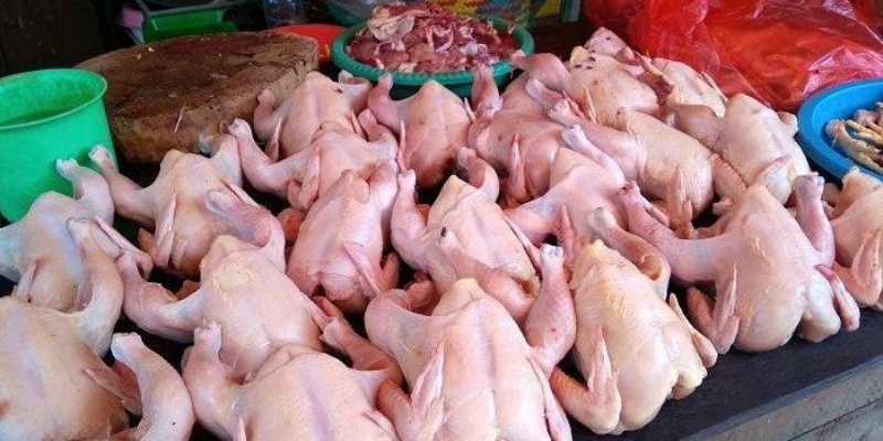 Bahan Pokok Hari Ini: Daging Ayam Masih Mahal, Telur Naik Rp31 Ribu per Kg