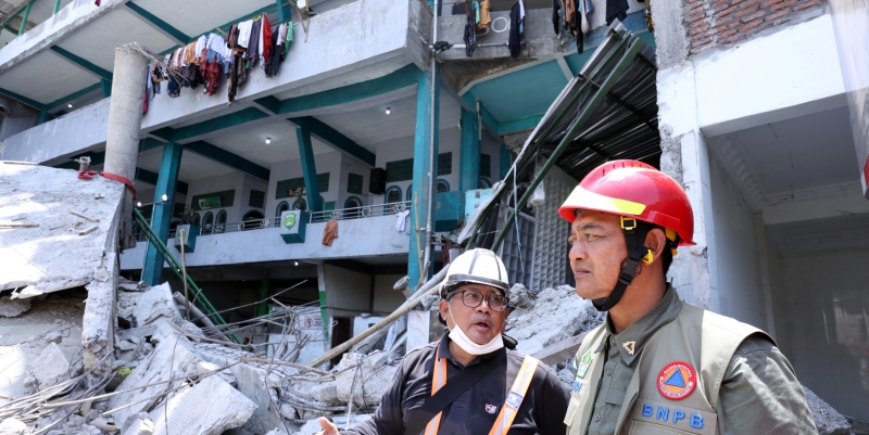 10 Orang Korban Ponpes Al Khoziny Roboh Belum Ditemukan