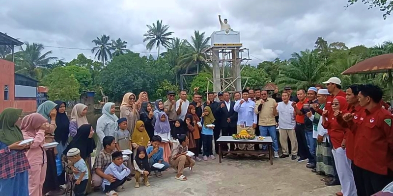 Masyarakat Padang Sidimpuan Persembahkan Tugu untuk Presiden Prabowo