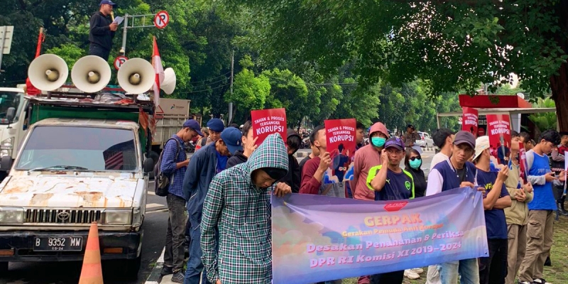 KPK Diminta Tahan Satori dan Heri Gunawan Tersangka Korupsi CSR BI