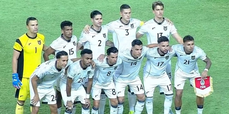 Sepak Bola Kembali Jatuh ke Tangan Kepentingan Politik