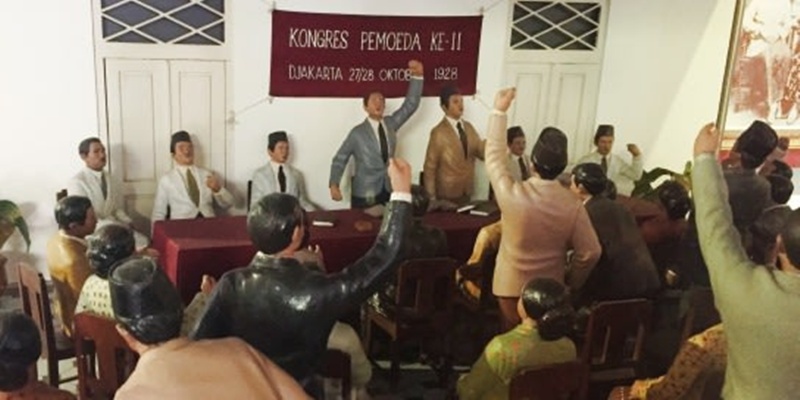 Nyanyian dan Sumpah Tanpa Jiwa