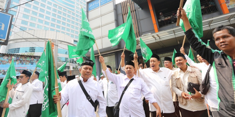 Kader PKB Geruduk Trans7 Jaga Kehormatan Kiai