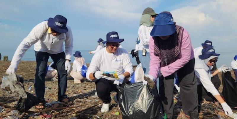 Telkom Kumpulkan 1,4 Ton Sampah