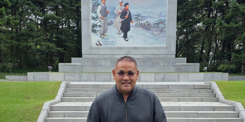 Menunggu Parade Militer Korea Utara