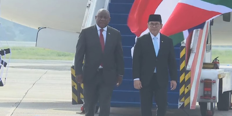 Mendag Sambut Kedatangan Presiden Afsel Cyril Ramaphosa di Jakarta