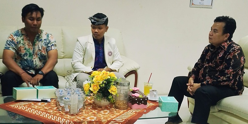 Pengurus Baru Mahasiswa Hindu Kenalkan Diri ke Adityawarman