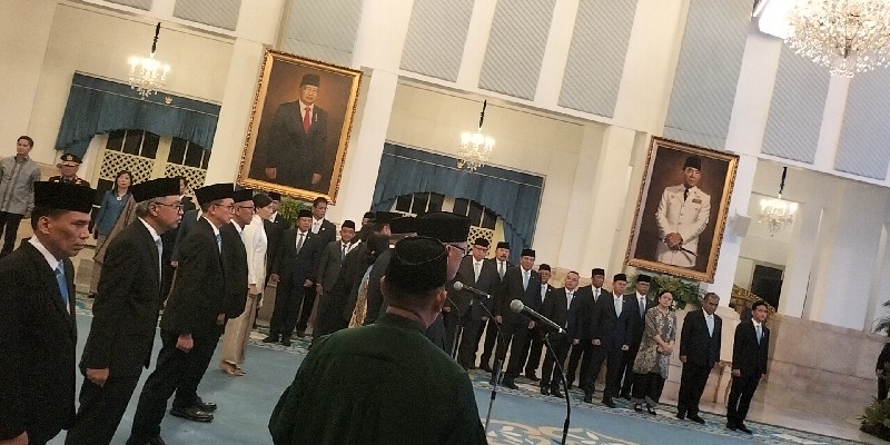 Prabowo Angkat Dirgayuza Setiawan dan Agung Gumilar Saputra Jadi Stafsus