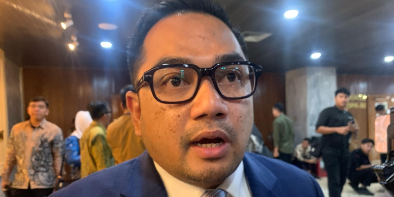 Legislator Nasdem Bela Bobby Hentikan Truk Berpelat Aceh