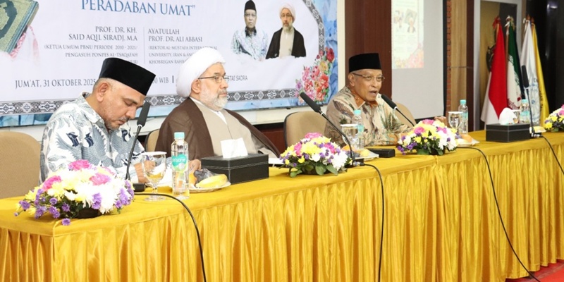 Launching Buku Ayatullah Khamenei Iringi Penutupan Olimpiade Nasional Al-Qur’an