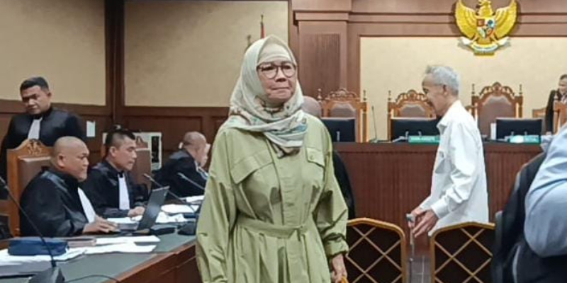 Cerita Karen Agustiawan Baru Kenal Riza Chalid di Hotel Tahun 2008