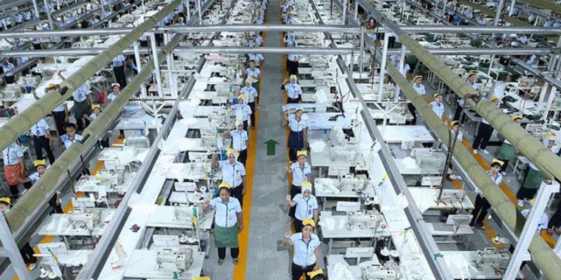 126 Ribu Buruh Kena PHK Sejak 2022, Mayoritas dari Sektor Tekstil