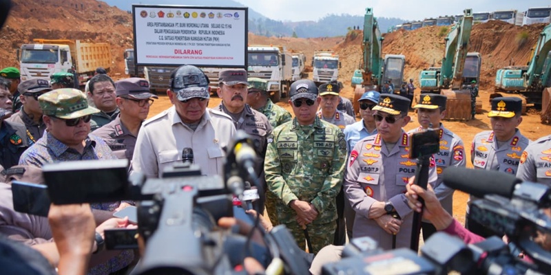 Menhan Saksikan Penertiban Tambang Nikel Ilegal di Morowali