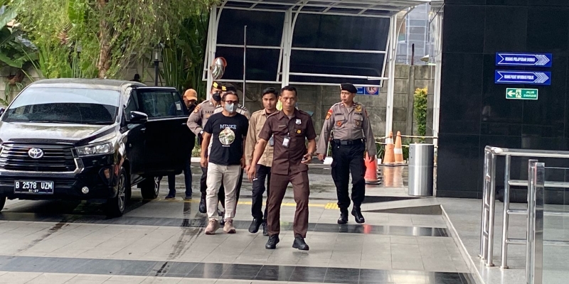 Orang Kepercayaan Bupati Ponorogo Jadi Pihak Terakhir yang Digelandang KPK ke Jakarta