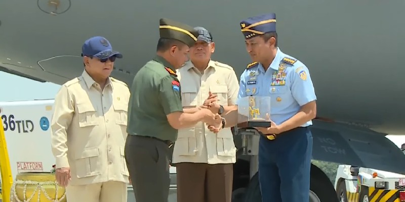 Prabowo Resmikan Penyerahan Pesawat Airbus A400M ke TNI AU