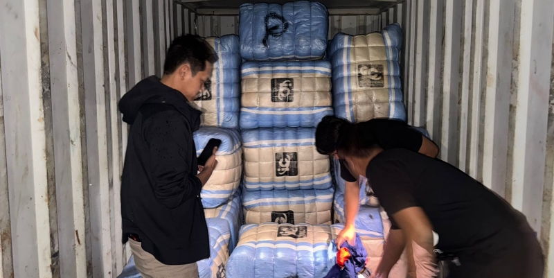 Pakaian Bekas Impor Ilegal