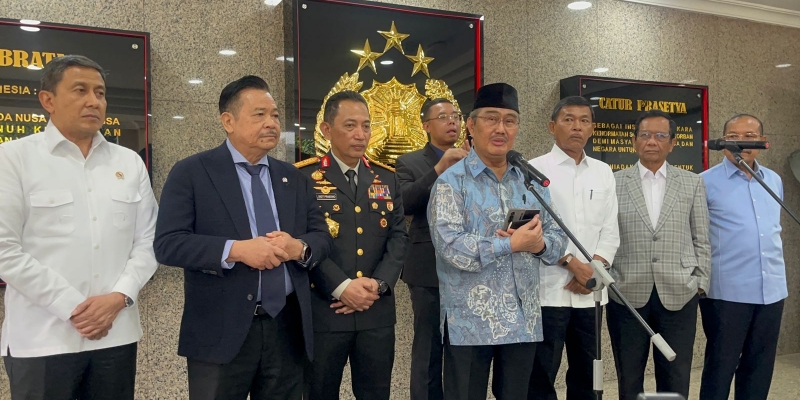 Jimly Dua Jam Pimpin Rapat Perdana Komisi Reformasi Polri