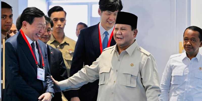 Prabowo Kaitkan Keberuntungan Angka 8 dengan Peresmian Pabrik Petrokimia Lotte