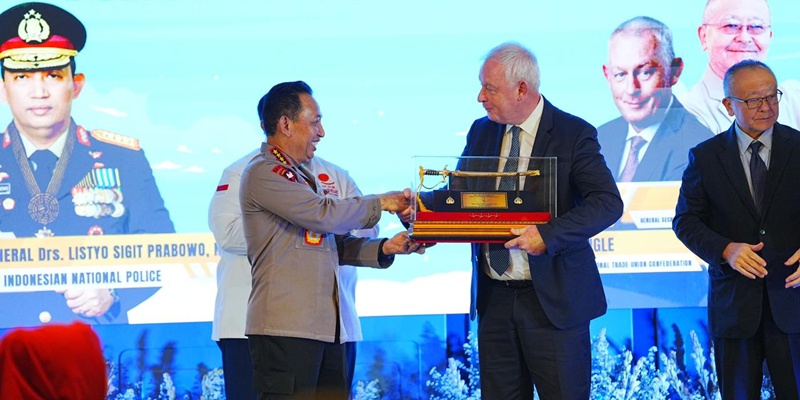 Kapolri Pamer Kemesraan dengan Buruh kepada Sekjen ITUC