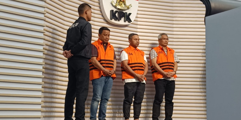 KPK Geledah Kantor Dinas Pendidikan Riau Terkait Kasus Suap Abdul Wahid