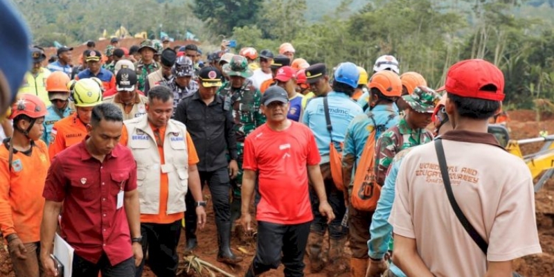 Ahmad Luthfi Perintahkan Tim SAR Temukan Seluruh Korban Longsor Cilacap