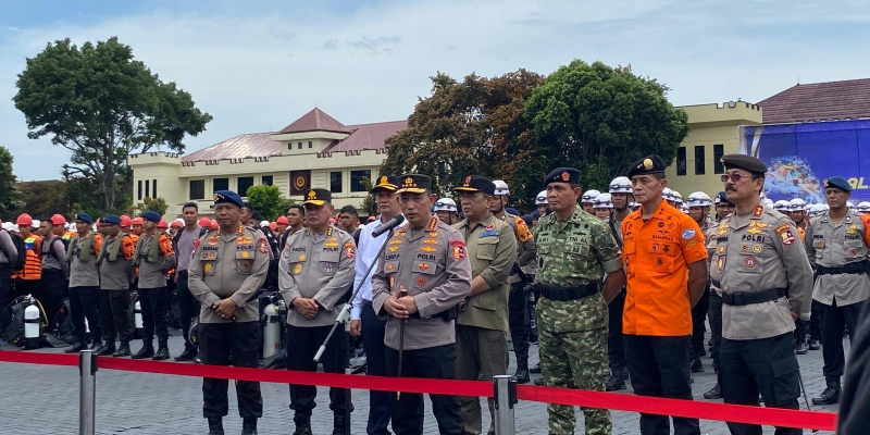 Kapolri Mobilisasi 155 Ribu Personel Gabungan Hadapi Puncak Musim Hujan