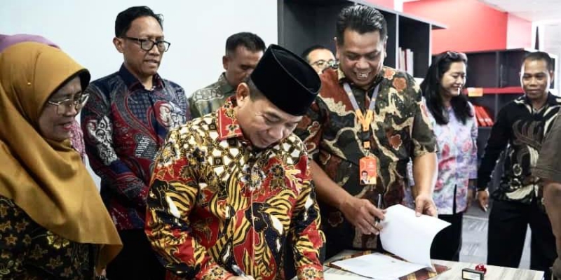 MoU Bareng Politeknik, Ketum Ikadim Minta Gen Z Lebih Adaptif Tren Digitalisasi