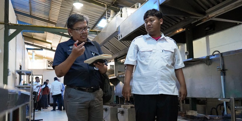 Seluruh SPPG Kini Diwajibkan Pakai Air Galon Kemasan Tersertifikasi