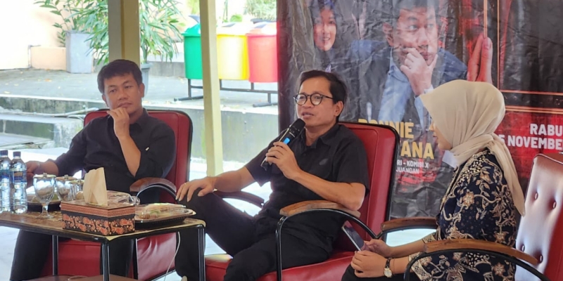 Kok Bisa Soeharto Disandingkan dengan Gus Dur dan Marsinah?