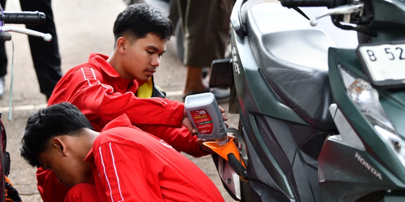 Program Ganti Oli Gratis Pertamina Dorong Kemandirian Siswa SMA