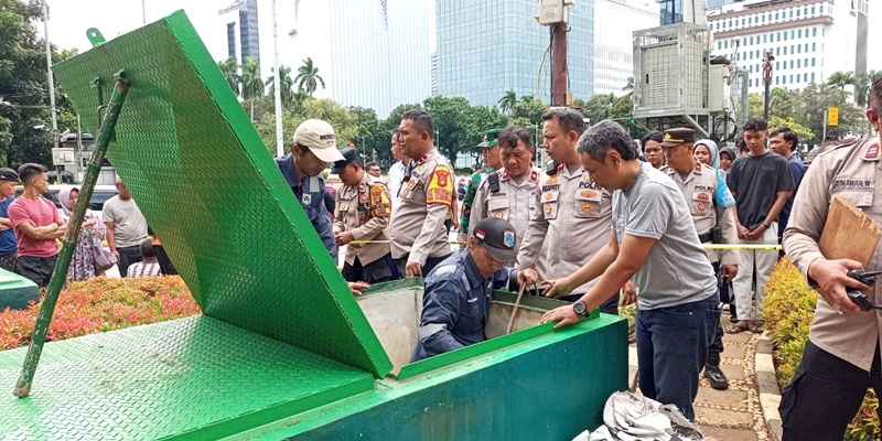 Seorang Pekerja Tewas di Bak Kontrol Pompa Air Patung Kuda