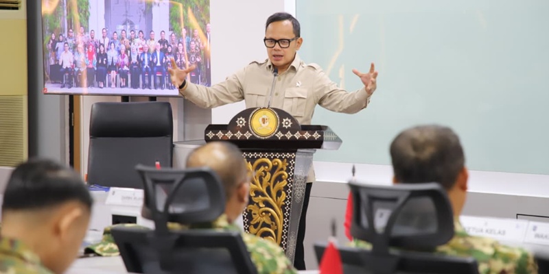 Kepala Daerah Diminta Kawal Program MBG Hingga Kopdes Merah Putih