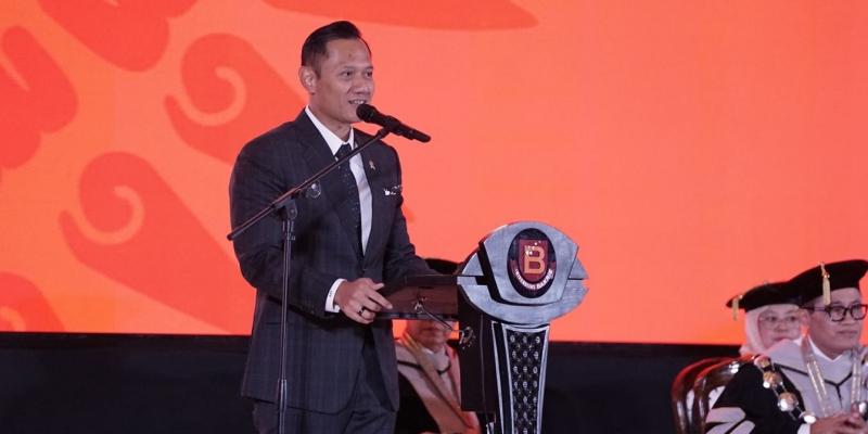 Lulus Kuliah Awal Langkah Berkontribusi pada Masyarakat