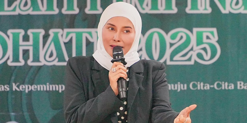 DPR Dukung Kedaulatan Penuh Komdigi di Sektor Digital