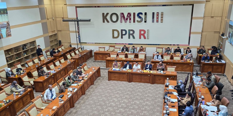 Komisi III DPR Beberkan 14 Substansi RUU KUHAP